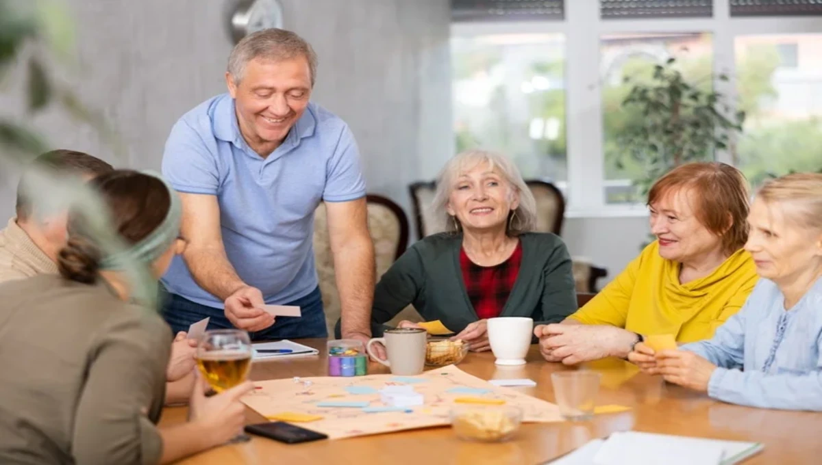 How Assisted Living Communities Promote Independence and Social Connection