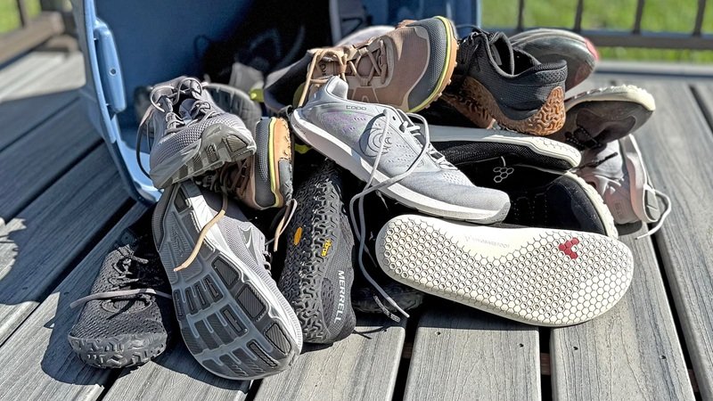 Minimalist Looks Start from the Ground Up: Choosing the Right Shoes